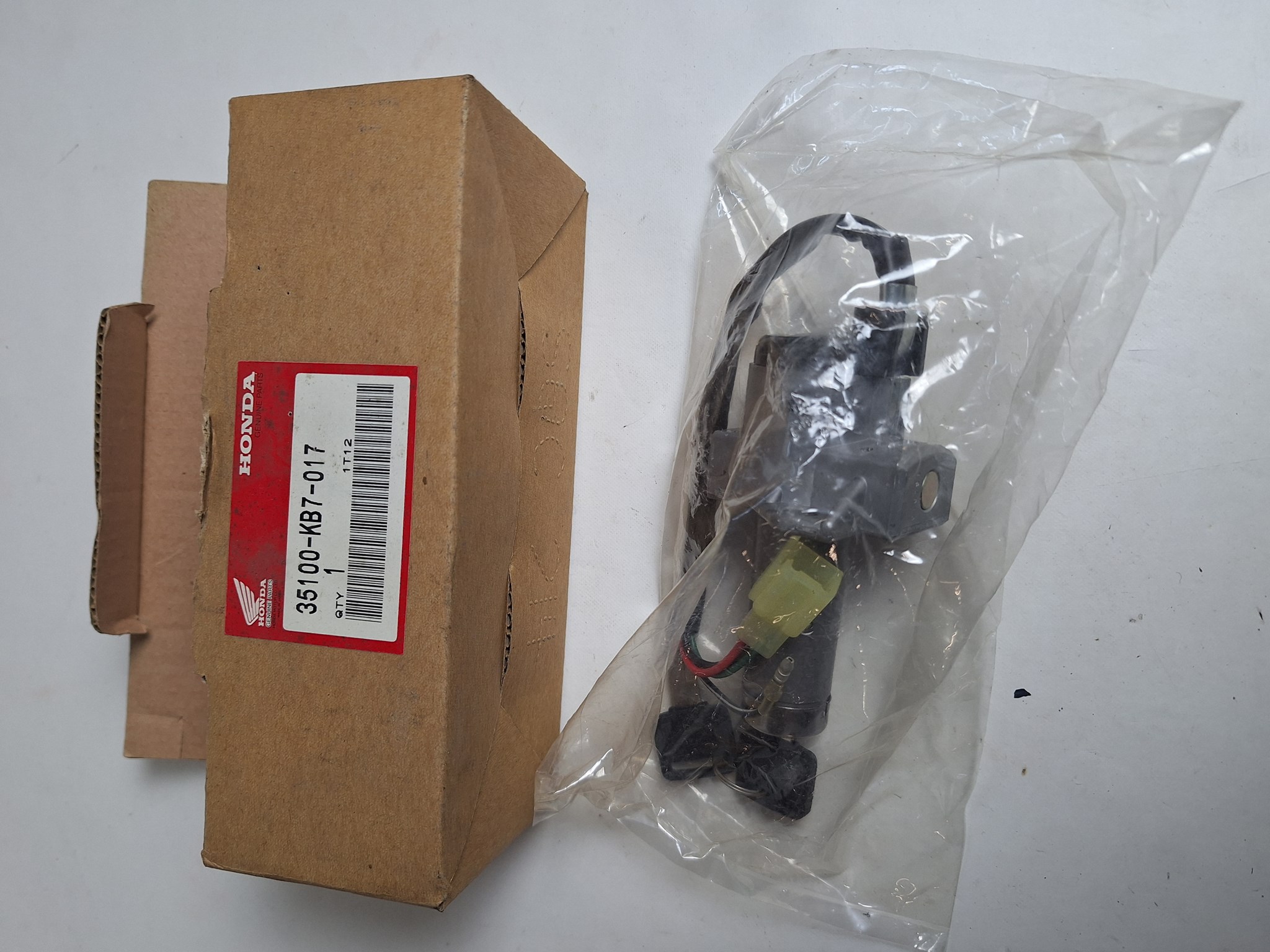 Picture of SW,ASSY,COMB (&.L  35100-KB7-017